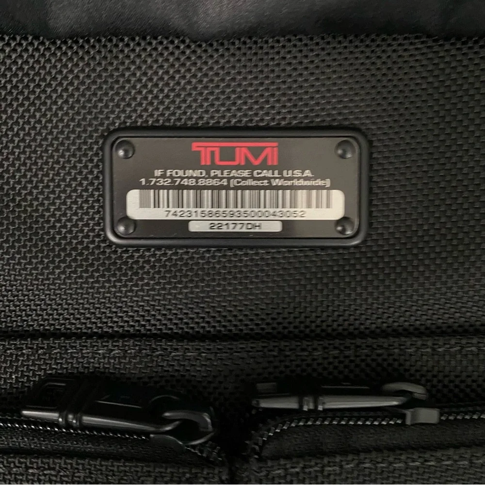 Tumi Alpha Slim Expandable Messenger Bag Black Ballistic Nylon Flip Over 22177DH